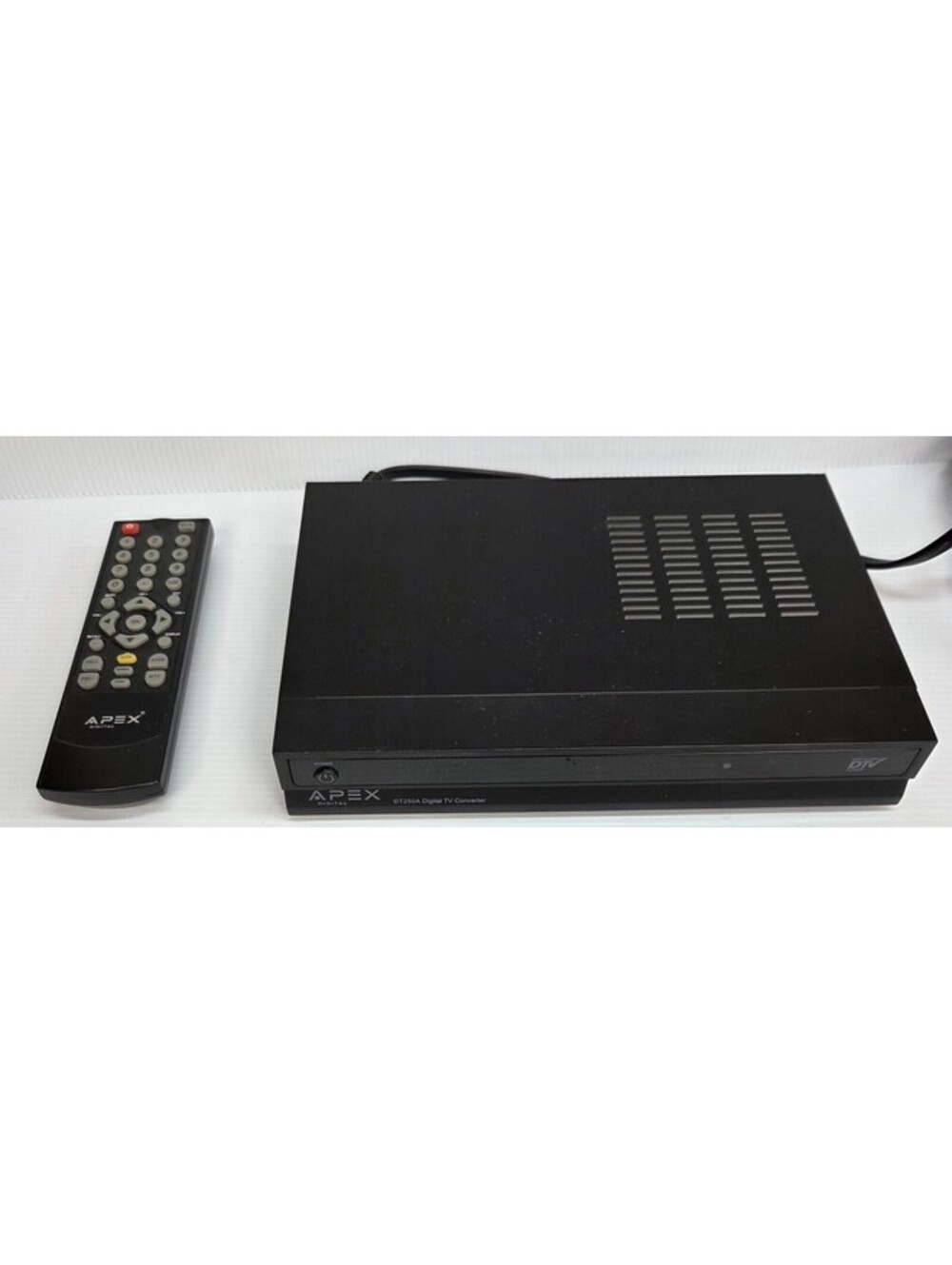 Apex DT250A Digital TV Converter Box Analog Pass Through Remote Tested and Works
